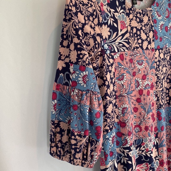 💜3/$15 Three Pink Hearts Floral Patchwork Dress - Picture 4 of 8